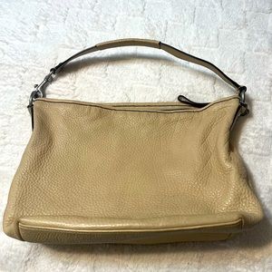 Vintage Coach beige/cream/tan pebbled leather shoulder bag